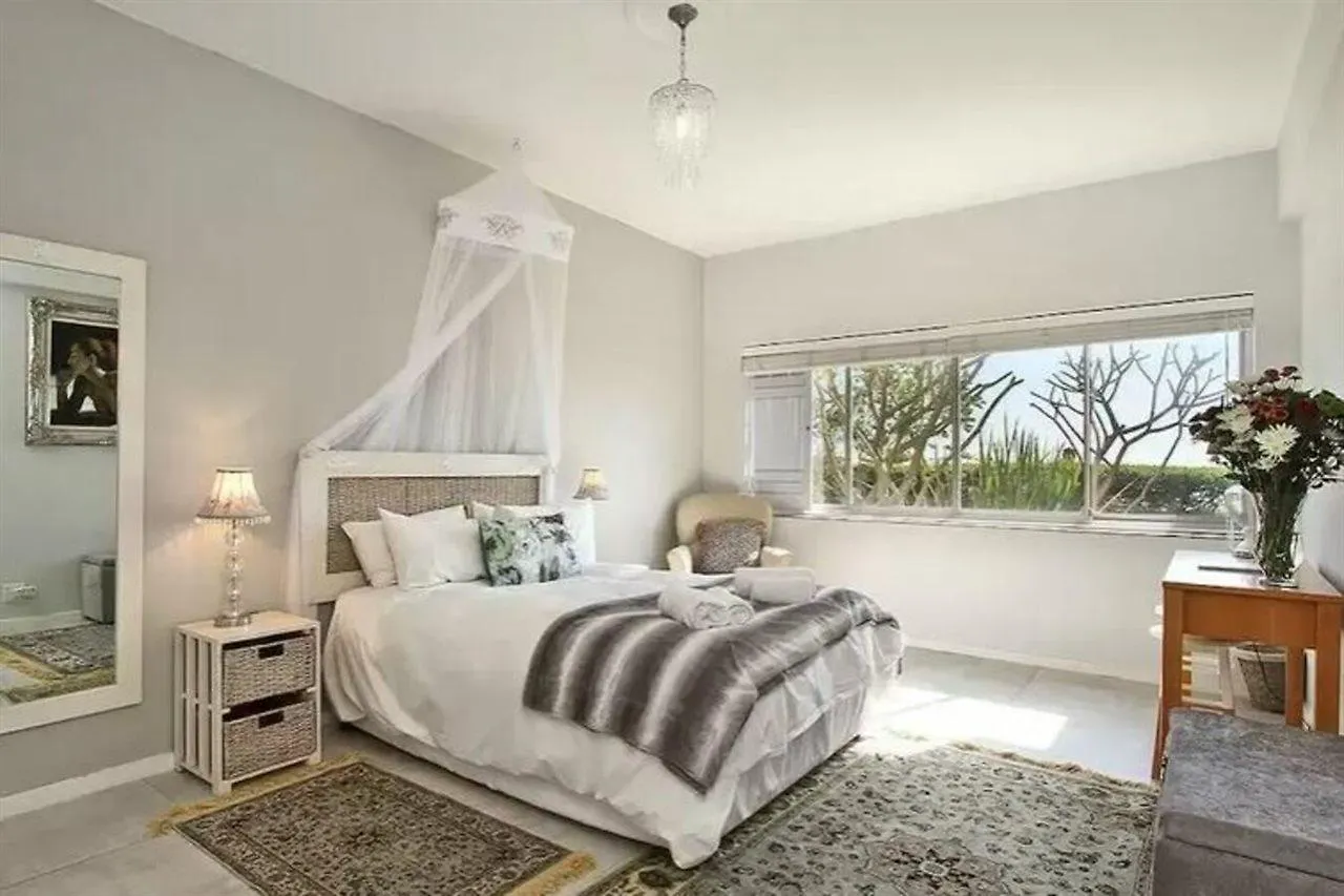 Edward Court 1 Bedroom Garden Facing Cape Town South Africa